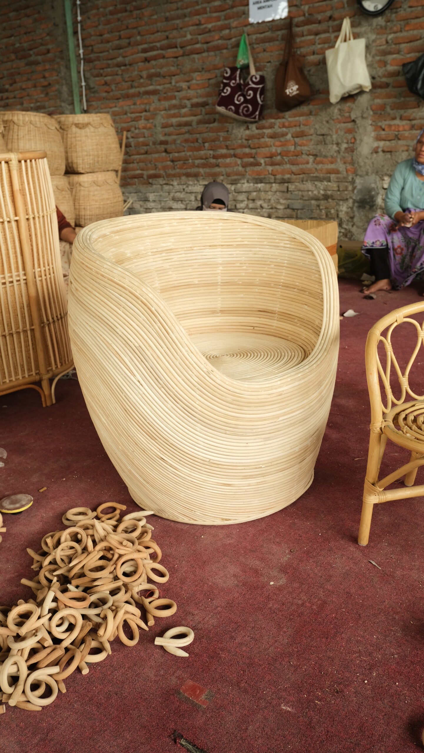 From Raw Rattan to Masterpiece: Behind the Scenes of Manufacturing