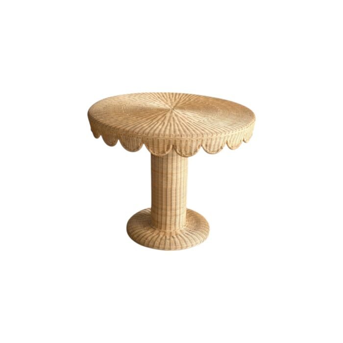 SCALLOP ROUNDED TABLE