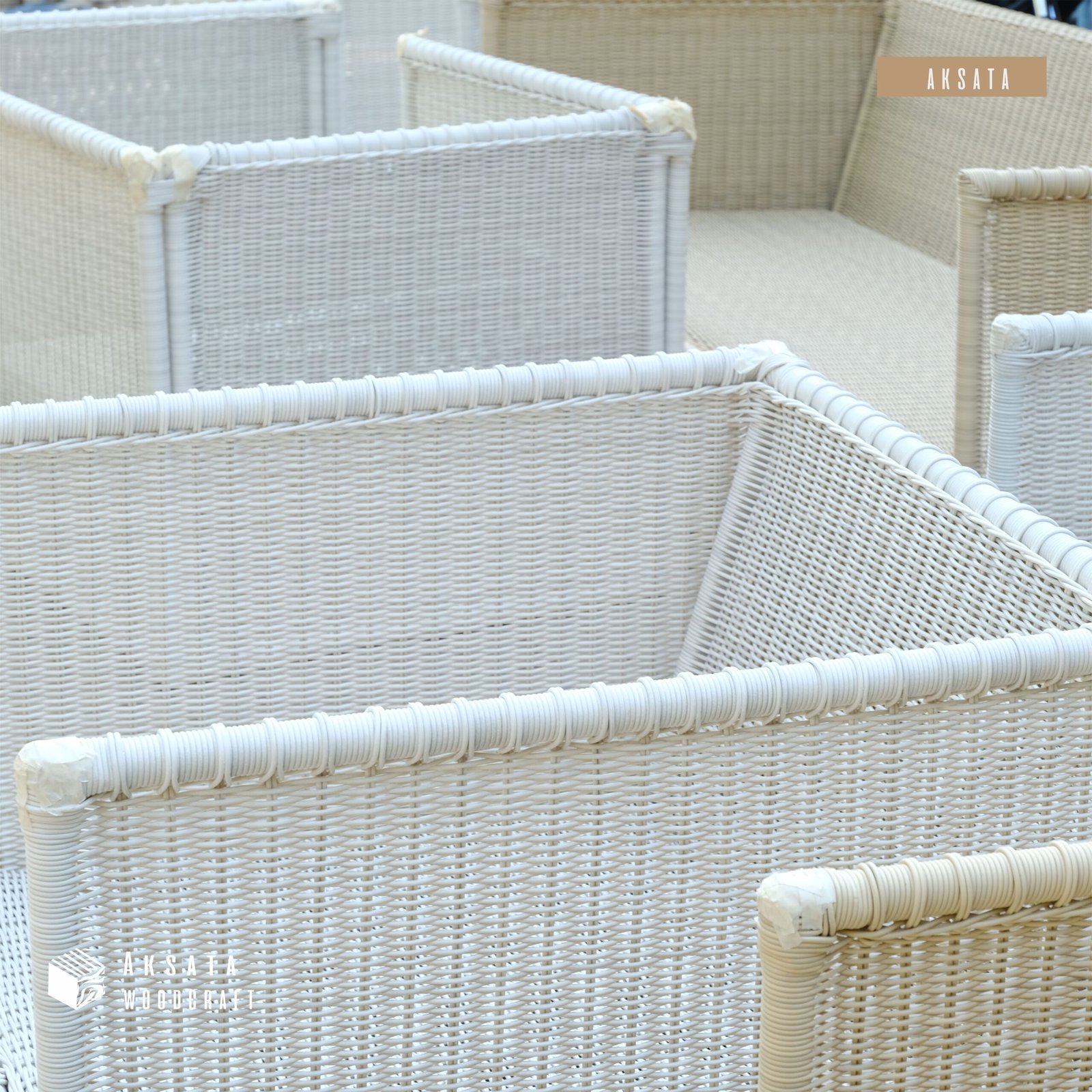 Choosing Between Synthetic and Natural Rattan: Insights from the Manufacturer’s Perspective